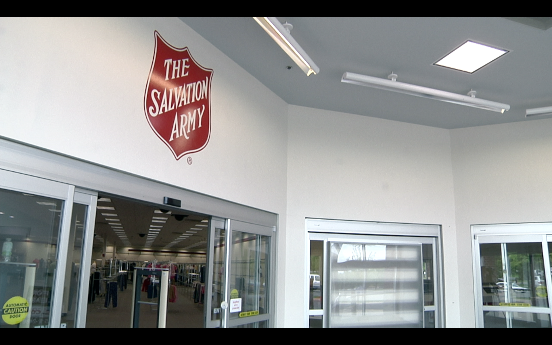New Salvation Army taking over Old 
Circuit City